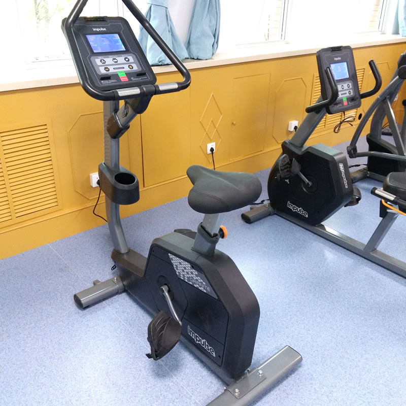 英派斯立式健身车 GU500 ID:431 立式电磁控健身车